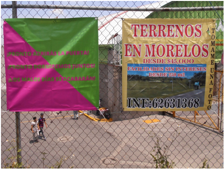 Cicl&oacute;nica (Desnivel para acceder al
metro Santa Martha, Acatitla, Iztapalapa). Sin t&iacute;tulo.